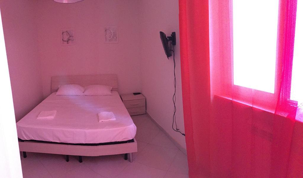 Academy House Pisa Centrale Phòng bức ảnh